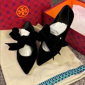 Tory Burch Clara Velvet Bow Flat